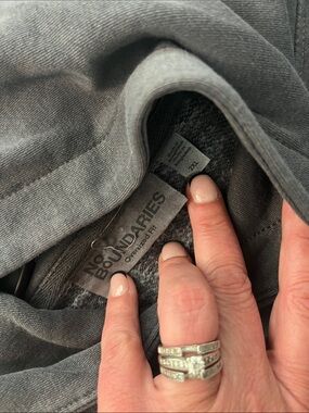 No Boundaries Charcoal Gray Pullover Hoodie ~ NWT 2xl